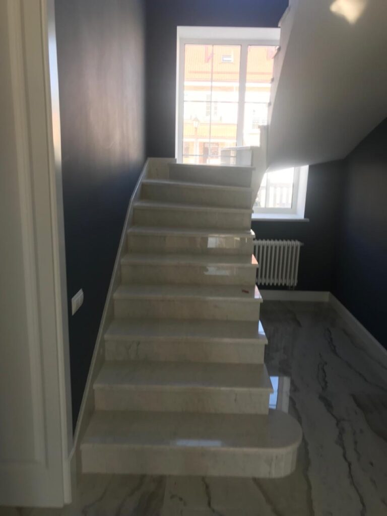 Flooring installation service
